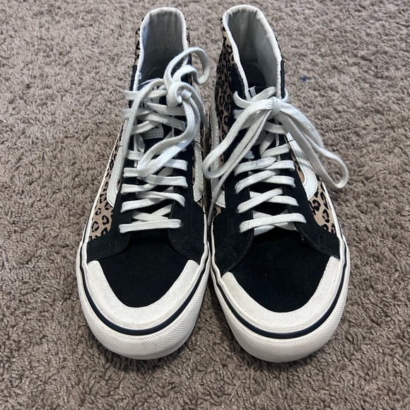 Vans Shoes Unisex Size 5.5 W/4 M Hi Top Black Suede Cheetah Print SK8 Toecap - Picture 2 of 7